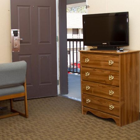 Cottonwood Inn & Suites Phillipsburg Rom bilde