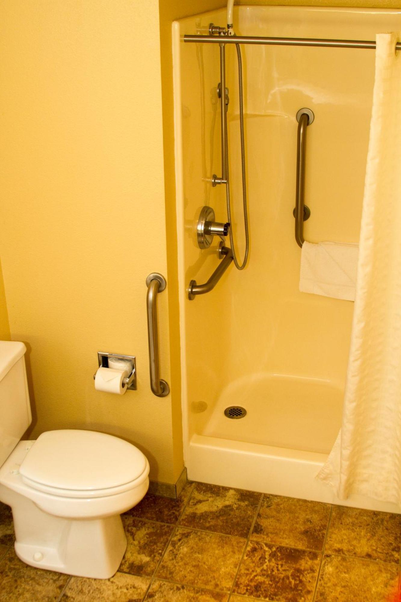 Cottonwood Inn & Suites Phillipsburg Rom bilde