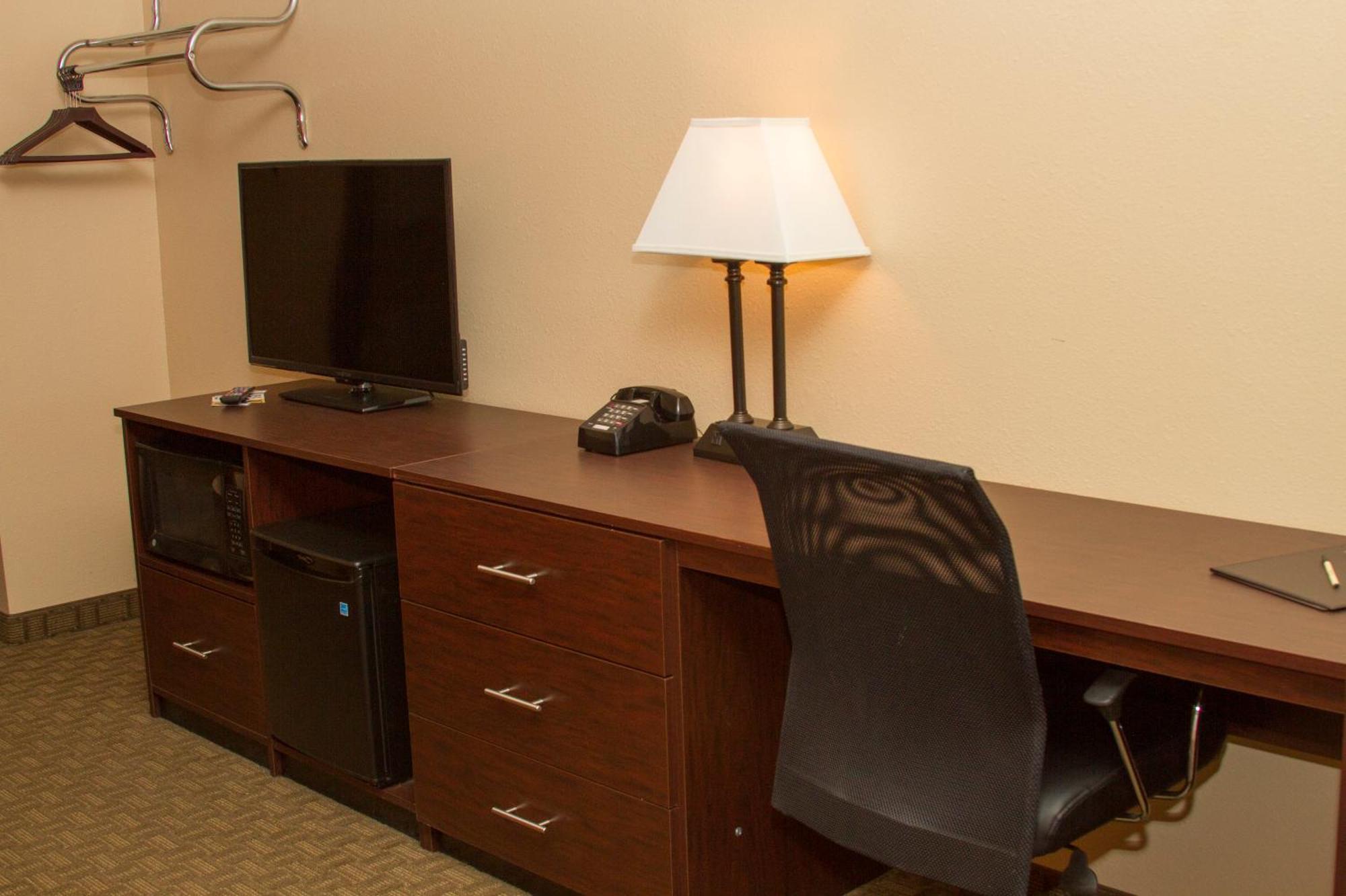 Cottonwood Inn & Suites Phillipsburg Rom bilde