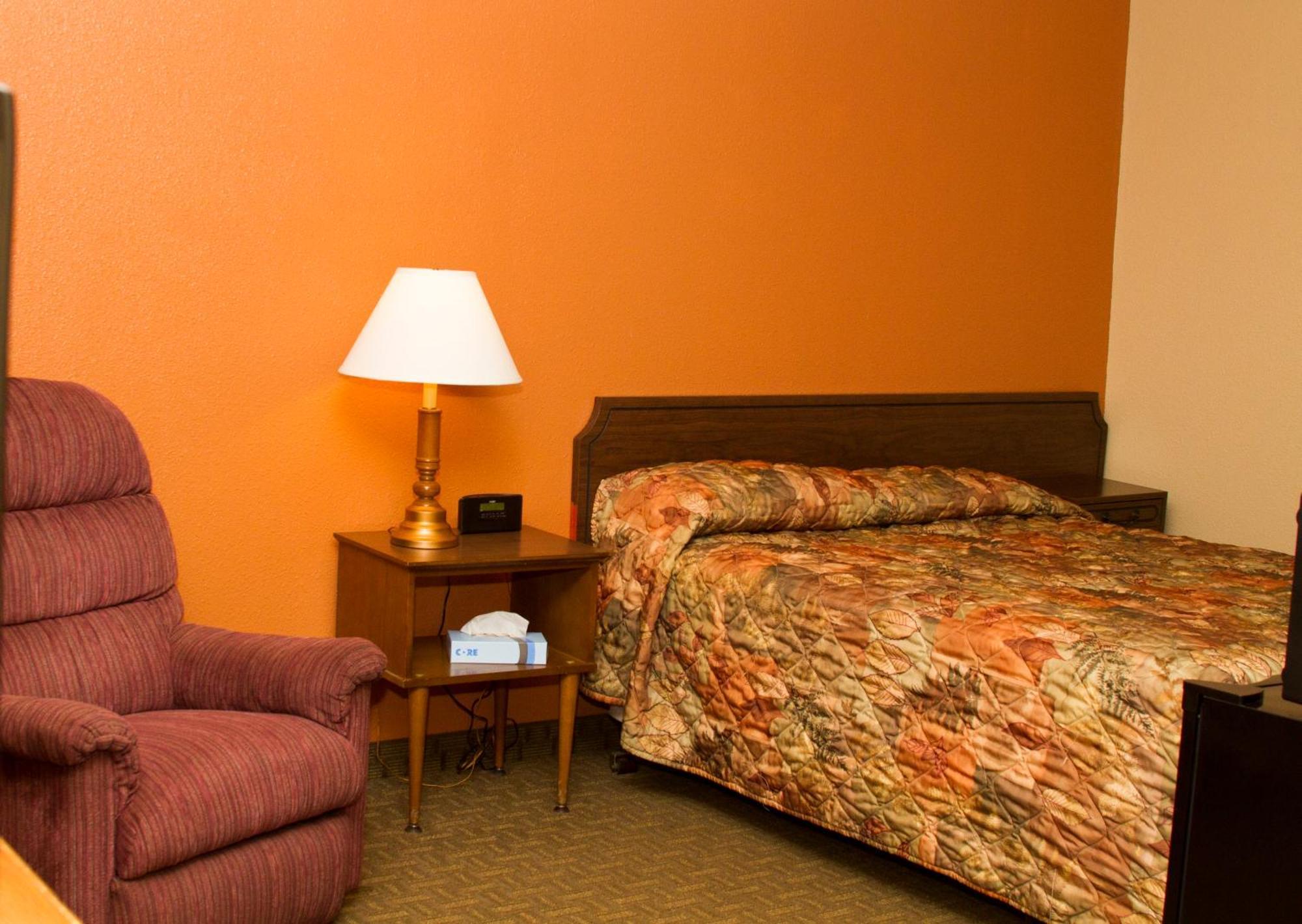 Cottonwood Inn & Suites Phillipsburg Rom bilde