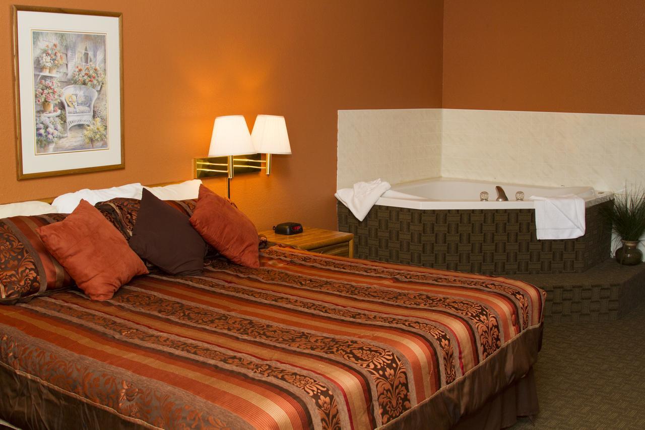 Cottonwood Inn & Suites Phillipsburg Eksteriør bilde