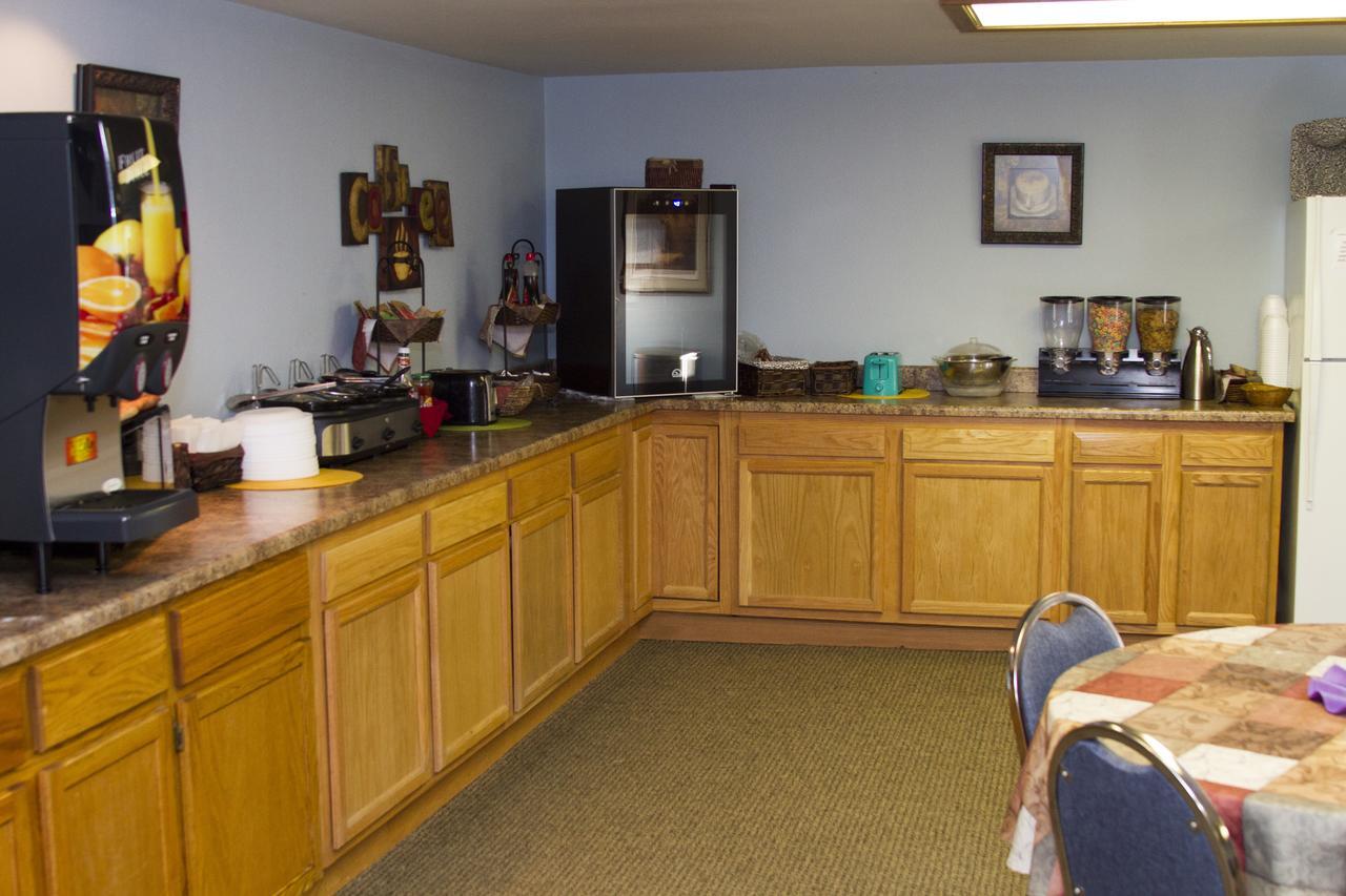 Cottonwood Inn & Suites Phillipsburg Eksteriør bilde