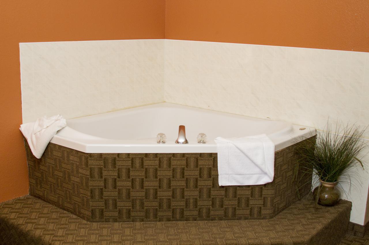 Cottonwood Inn & Suites Phillipsburg Eksteriør bilde