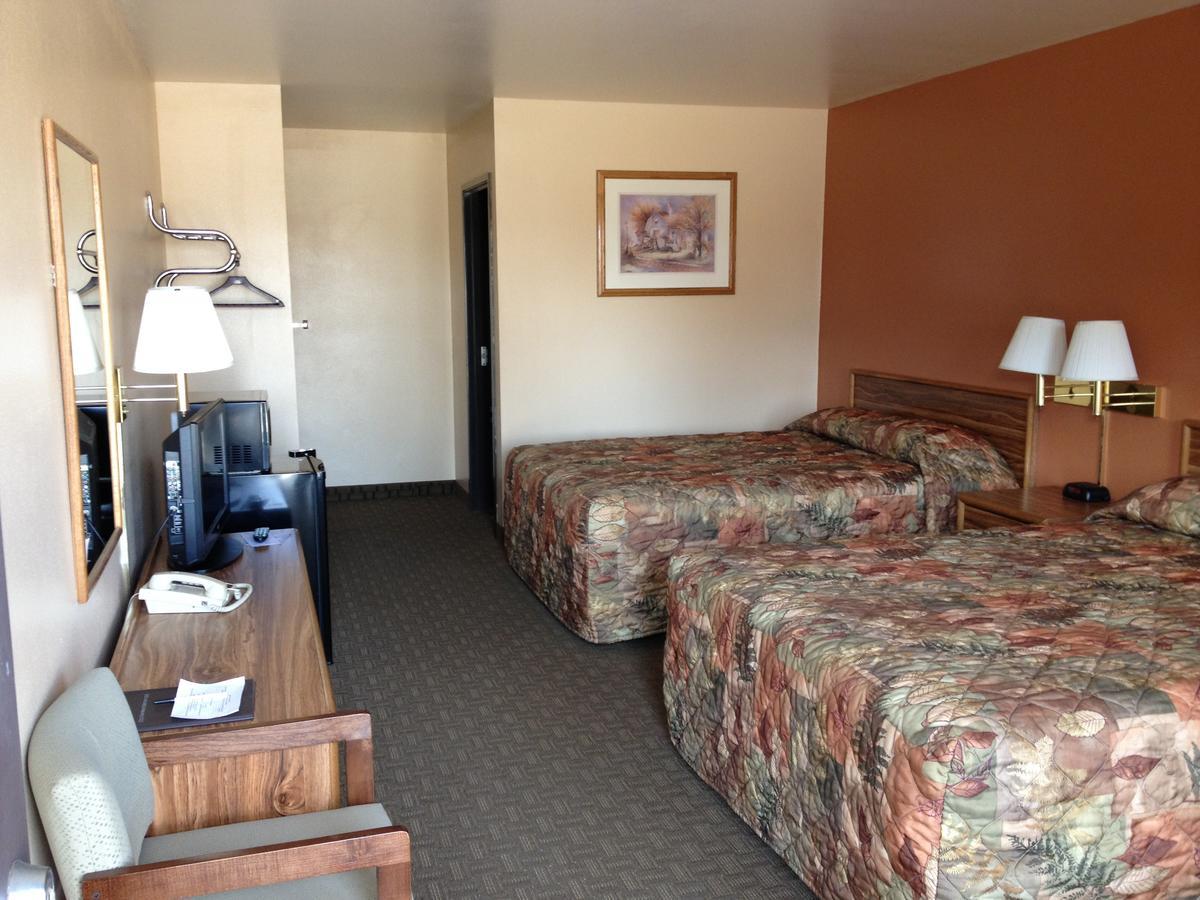 Cottonwood Inn & Suites Phillipsburg Eksteriør bilde